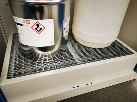 Szafa do przechowywania substancji chemicznych SCH 0050 - 9