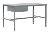 Stół warsztatowy SP z regulacją wysokości o głębokości 700 mm (różne warianty)