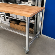 Mobilny stół roboczy z profili aluminiowych, szerokość 2000 mm - 3