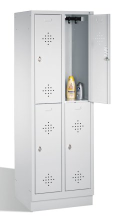 Szafka metalowa dzielona na pół na cokole CP 8320-20