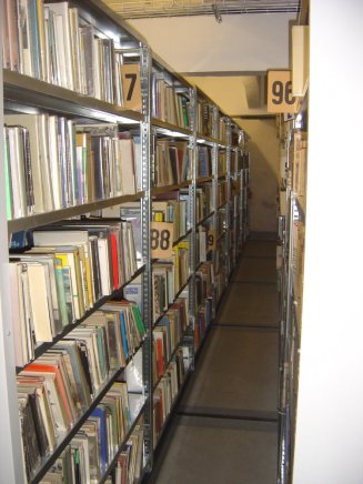 Regał szynowy o szerokości 1030 mm typ E1.410 - 4