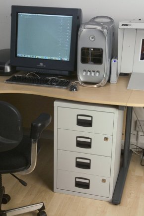 Metalowa szafka na dokumenty Bisley PFA4S - 1