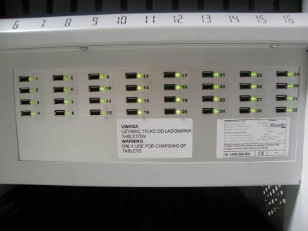 Wózek na tablety WNT 33Q / 32 przegrody - 12