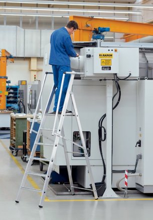 ZAP Drabina schodkowa z dużą platformą 41678