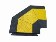 Narożny most kablowy z kolorową pokrywą