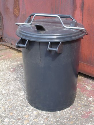 Plastikowy kosz na śmieci 35L ME 35