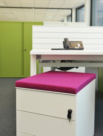 Panel tapicerowany z mocowaniem magnetycznym SPAD3056 do kontenerów biurowych - 6