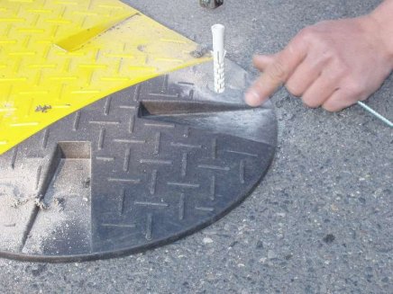 Wzmocnienia stalowe dla progu opóźnienia 10/20 km/h - 2